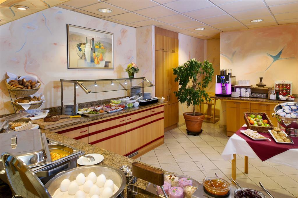 Michel Hotel Frankfurt Airport Rüsselsheim Restaurant foto
